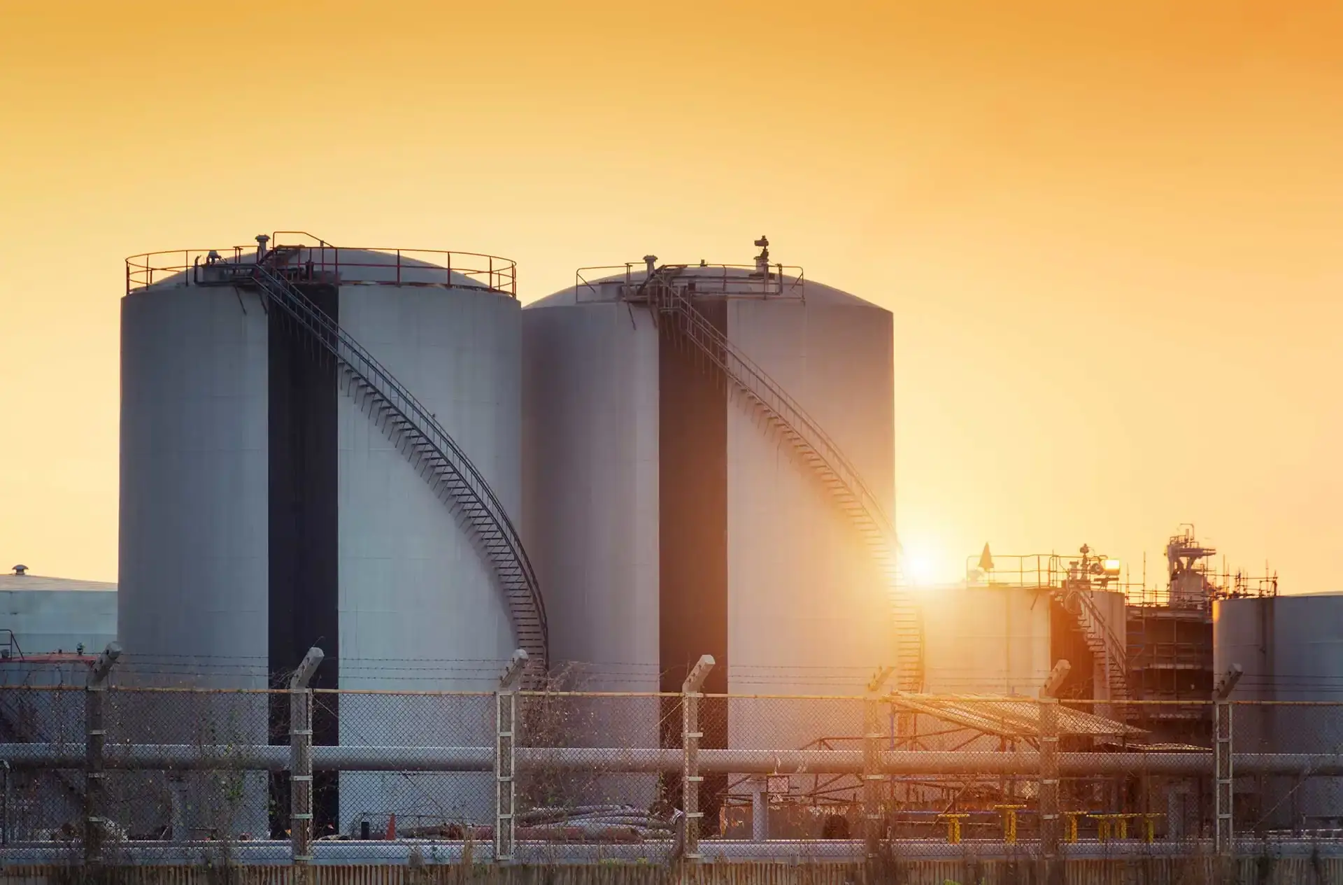 liquefied-natural-gas_1920x1265-1